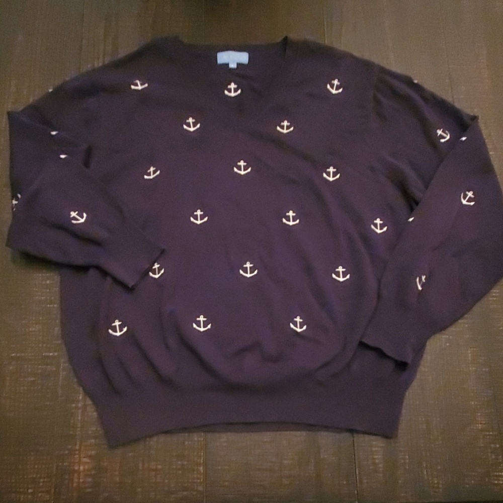 J. McLaughlin V-neck w/anchor embroidery